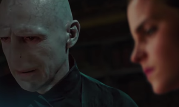 Vean El Romántico Tráiler De Emma Watson Con Lord Voldemort